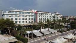 Premium Beach Hotel Image 5