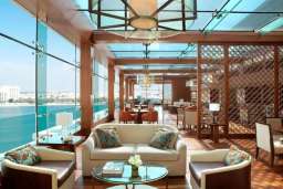 The Ritz-Carlton Abu Dhabi, Grand Canal Image 4