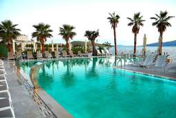 Joelle Premium Hotel Image 3
