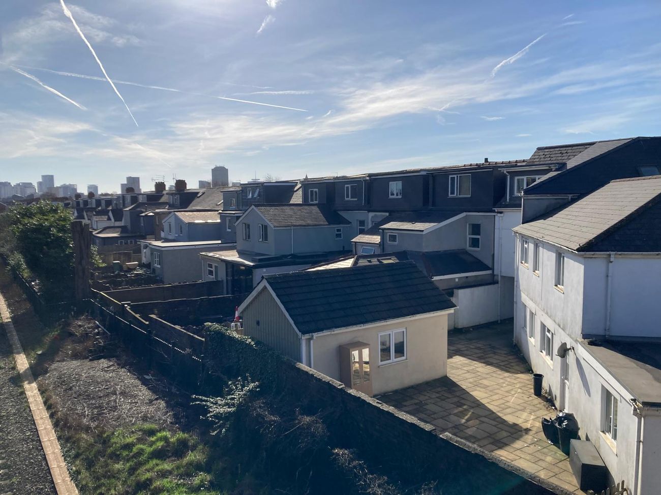 Extended terraces in Cathays, Cardiff; photo: Lucas-Andrés Elsner