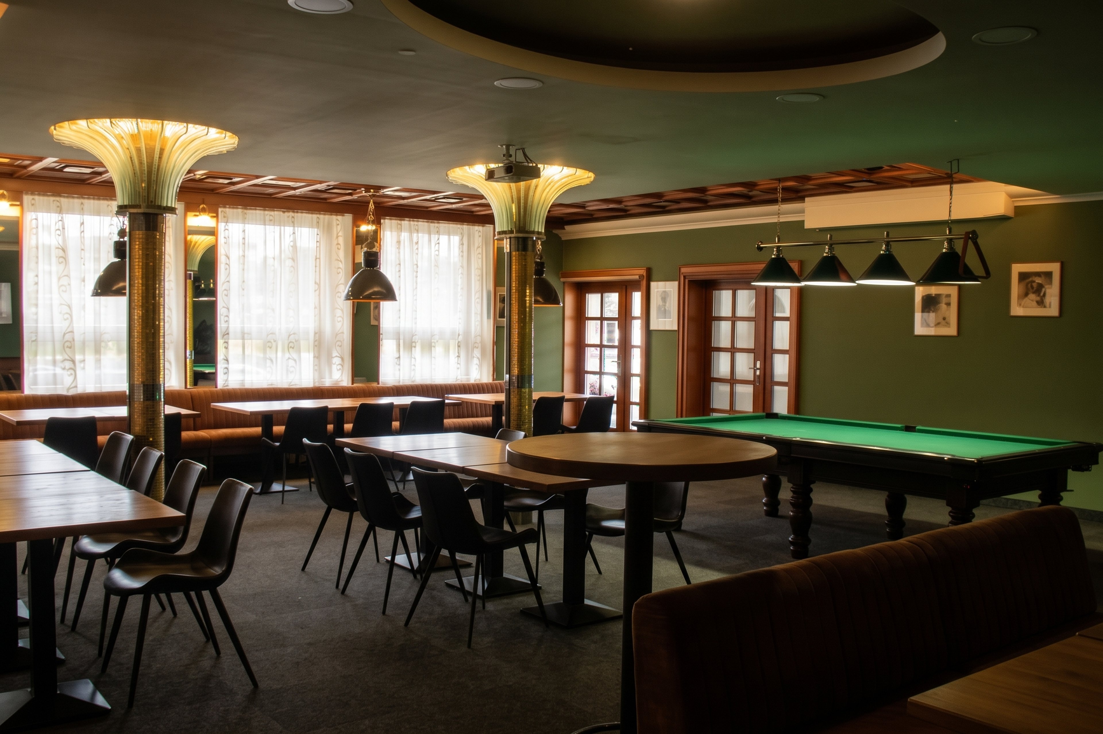 Salonek hotelu Eroplán