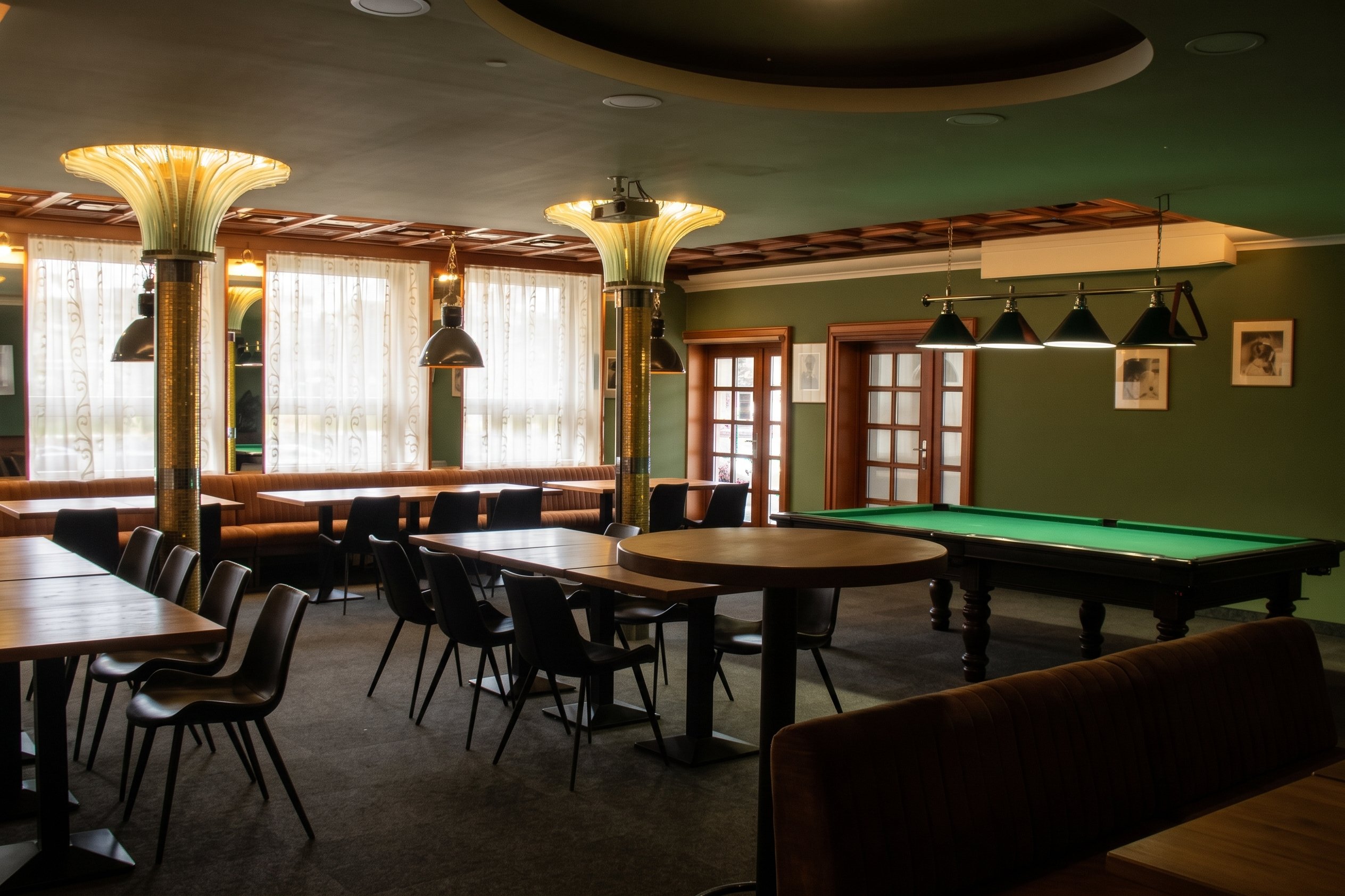Salonek hotelu Eroplán