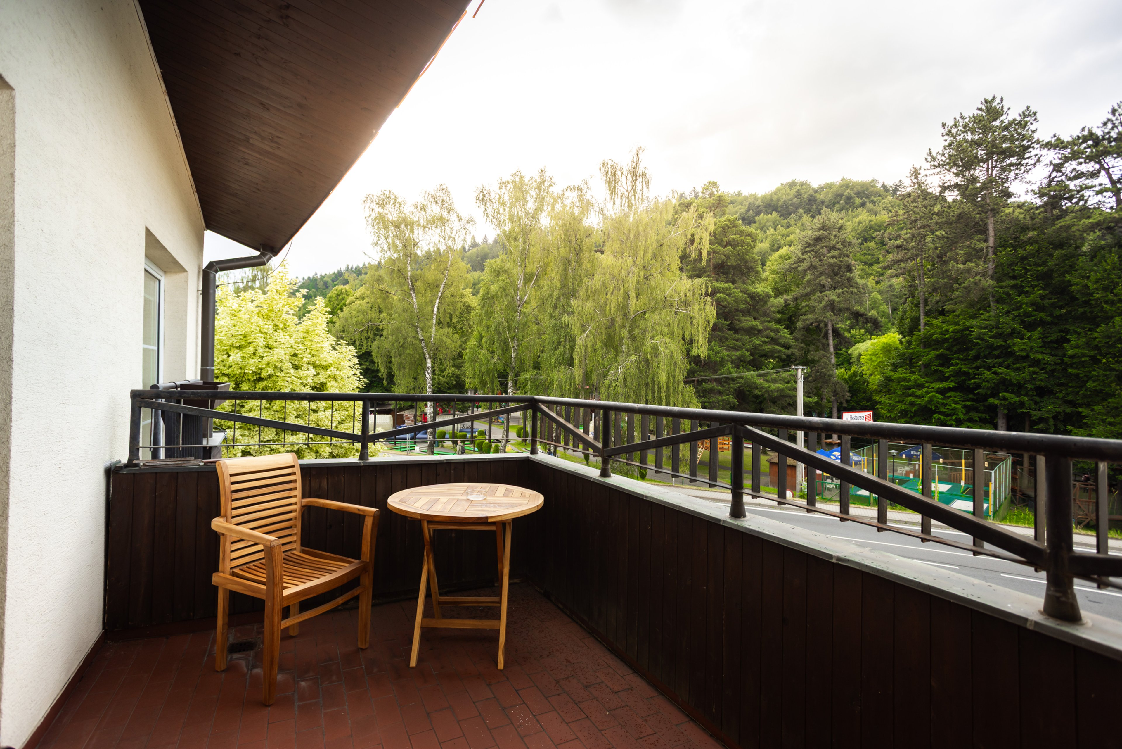 Balkon s výhledem do zeleně
