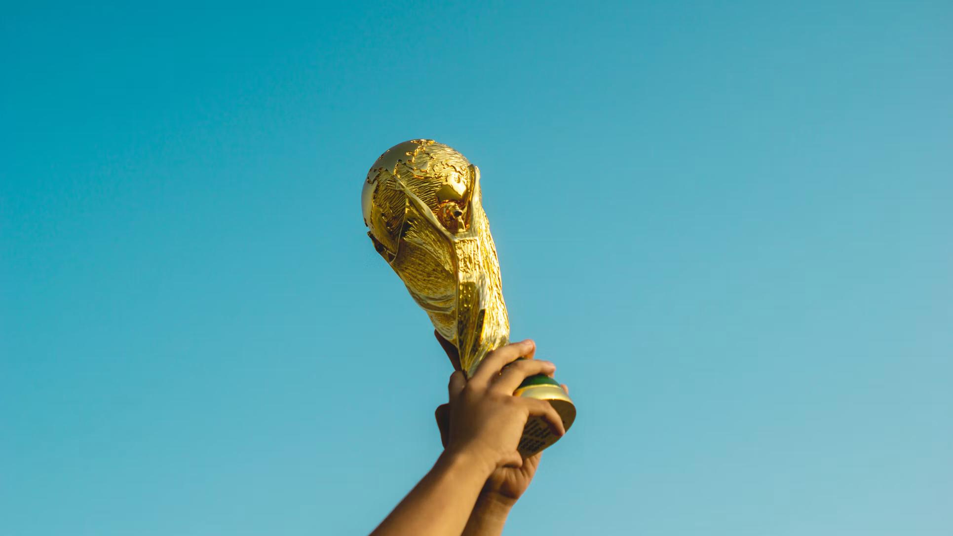 World Cup 2026 winner odds comparison across Polymarket and Kalshi prediction markets, showing France and Spain as co-favorites at 17%