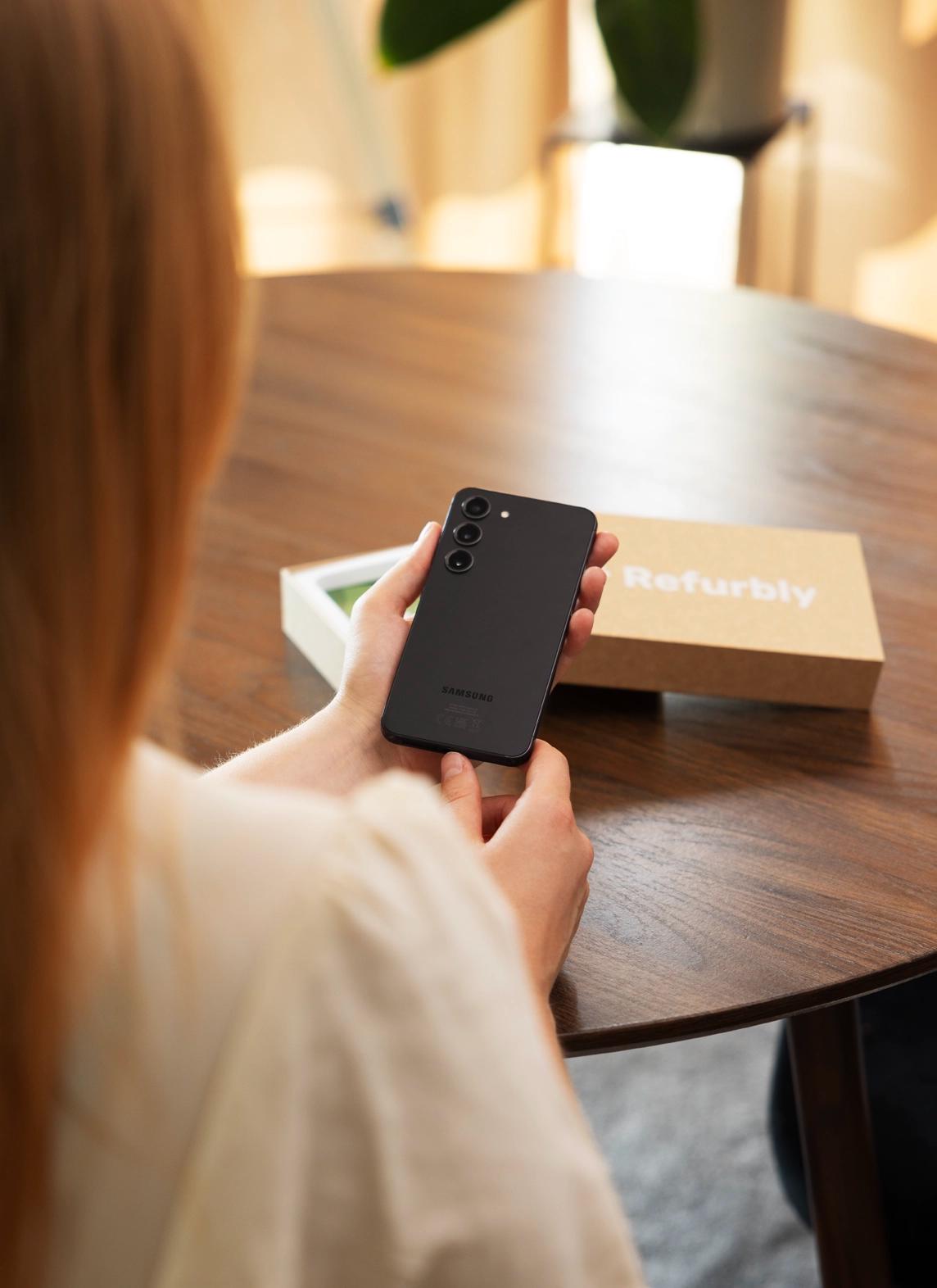 Samsung Galaxy S23 Unboxing Refurbly Flex