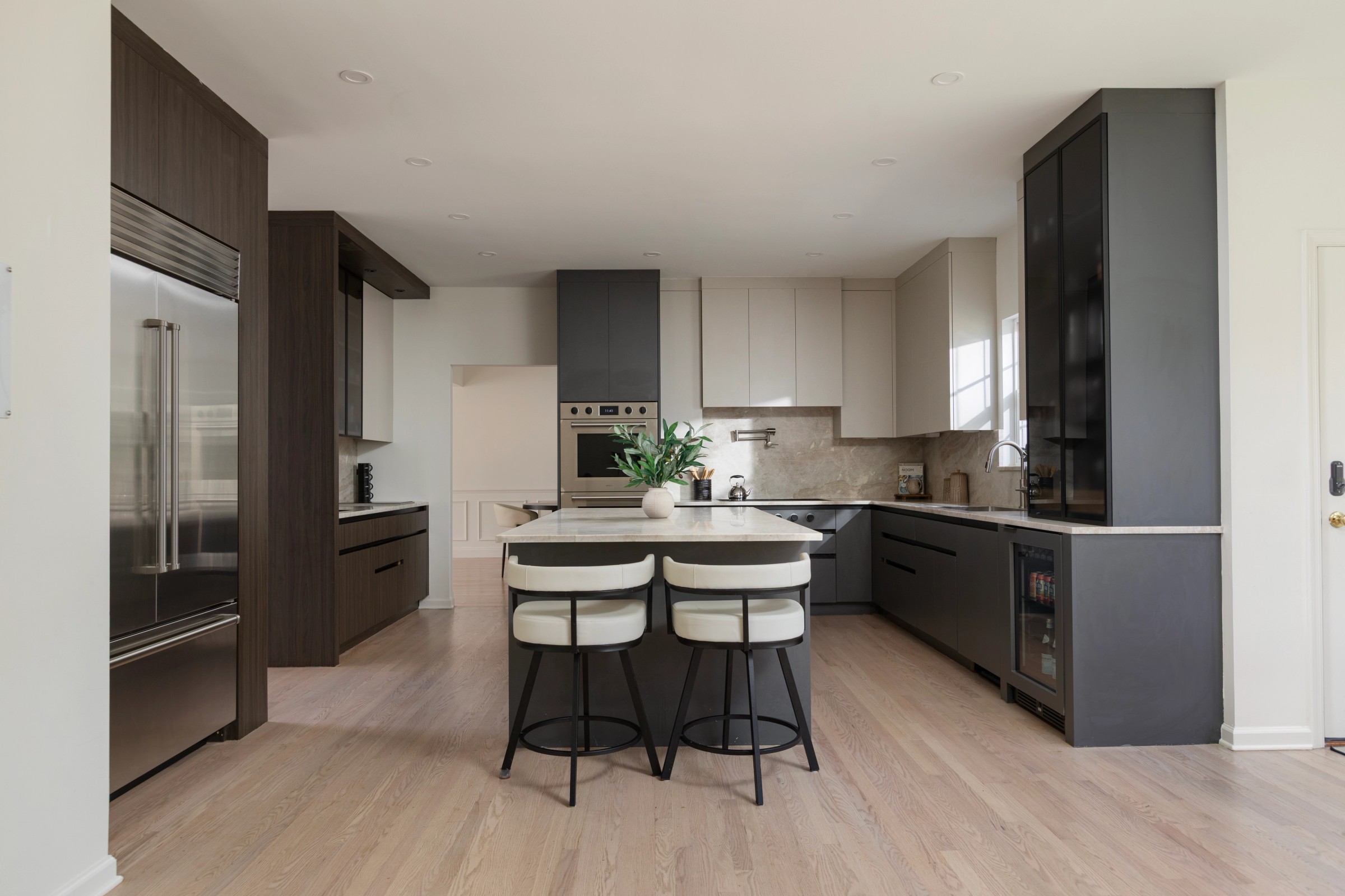 Layered in Egger kitchen