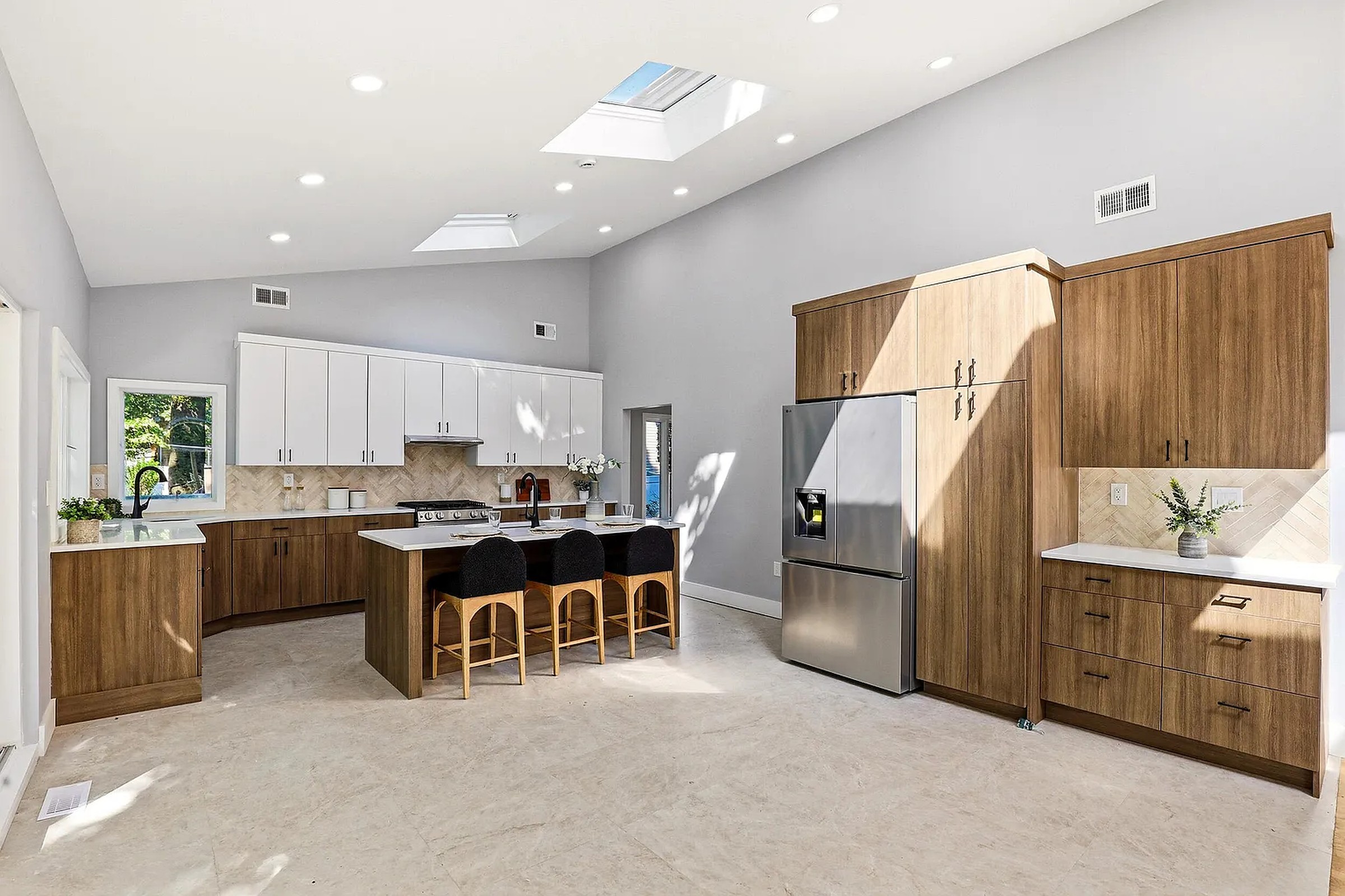 Euro-Modern, Maximum Value kitchen