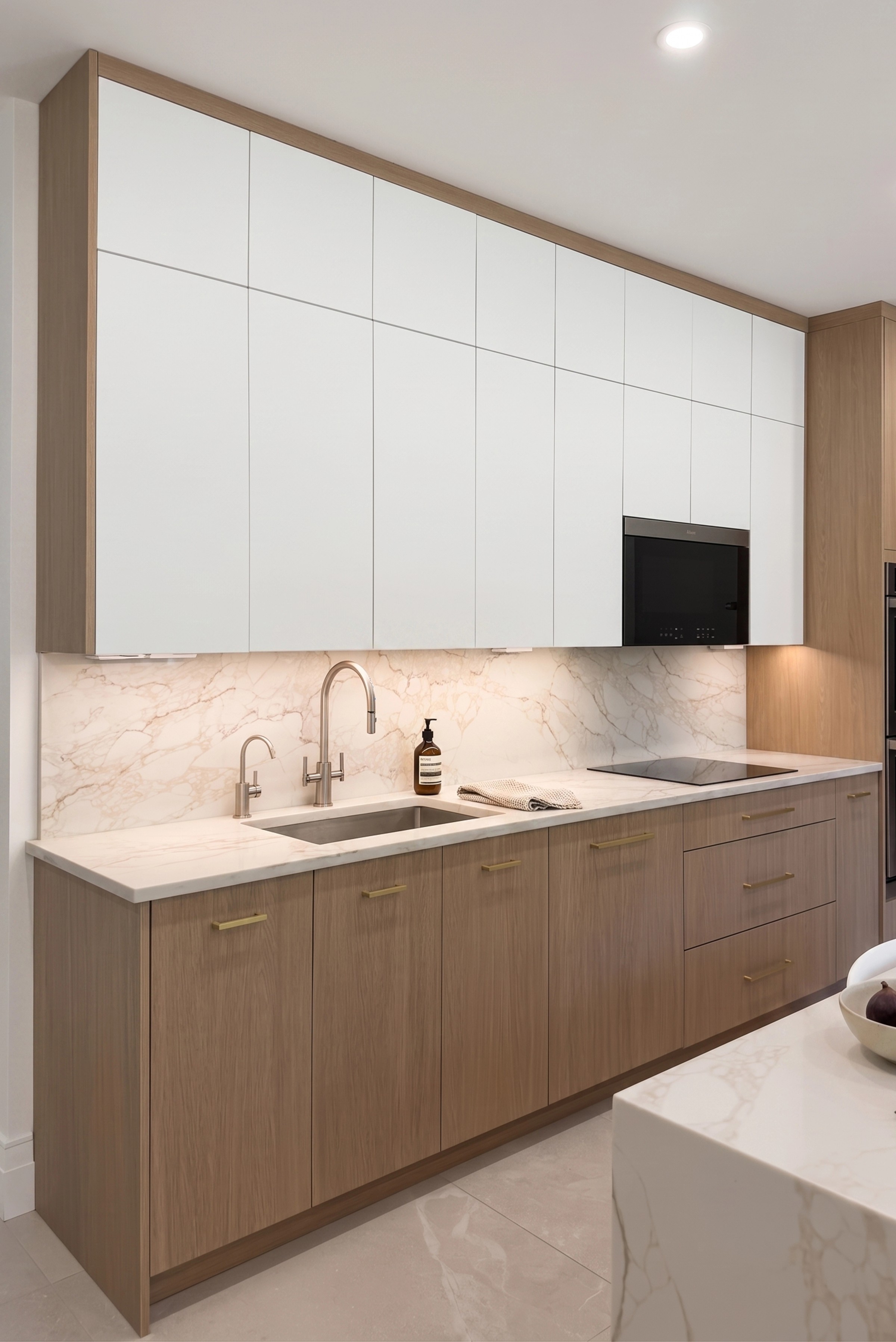 Modern White & Harding Oak Kitchen kitchen