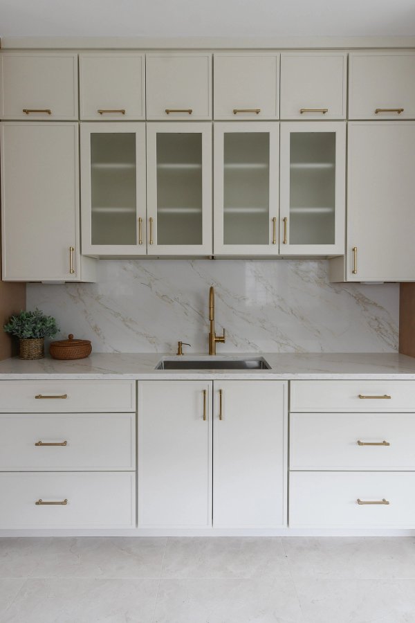Kemper Huck Door in Steam Finish