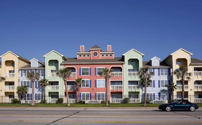 4 Ways To Manage Properties Remotely with a Smart Device Platform