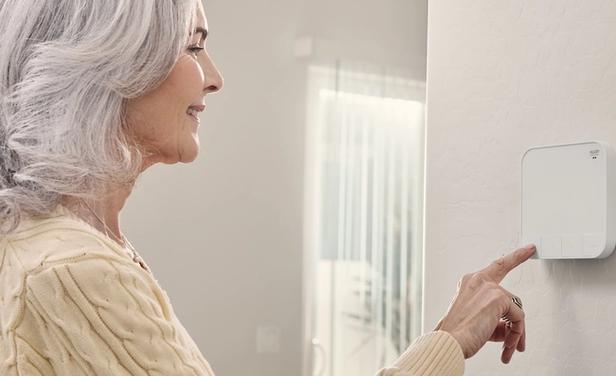 Smart Home Technology for Apartment Complexes