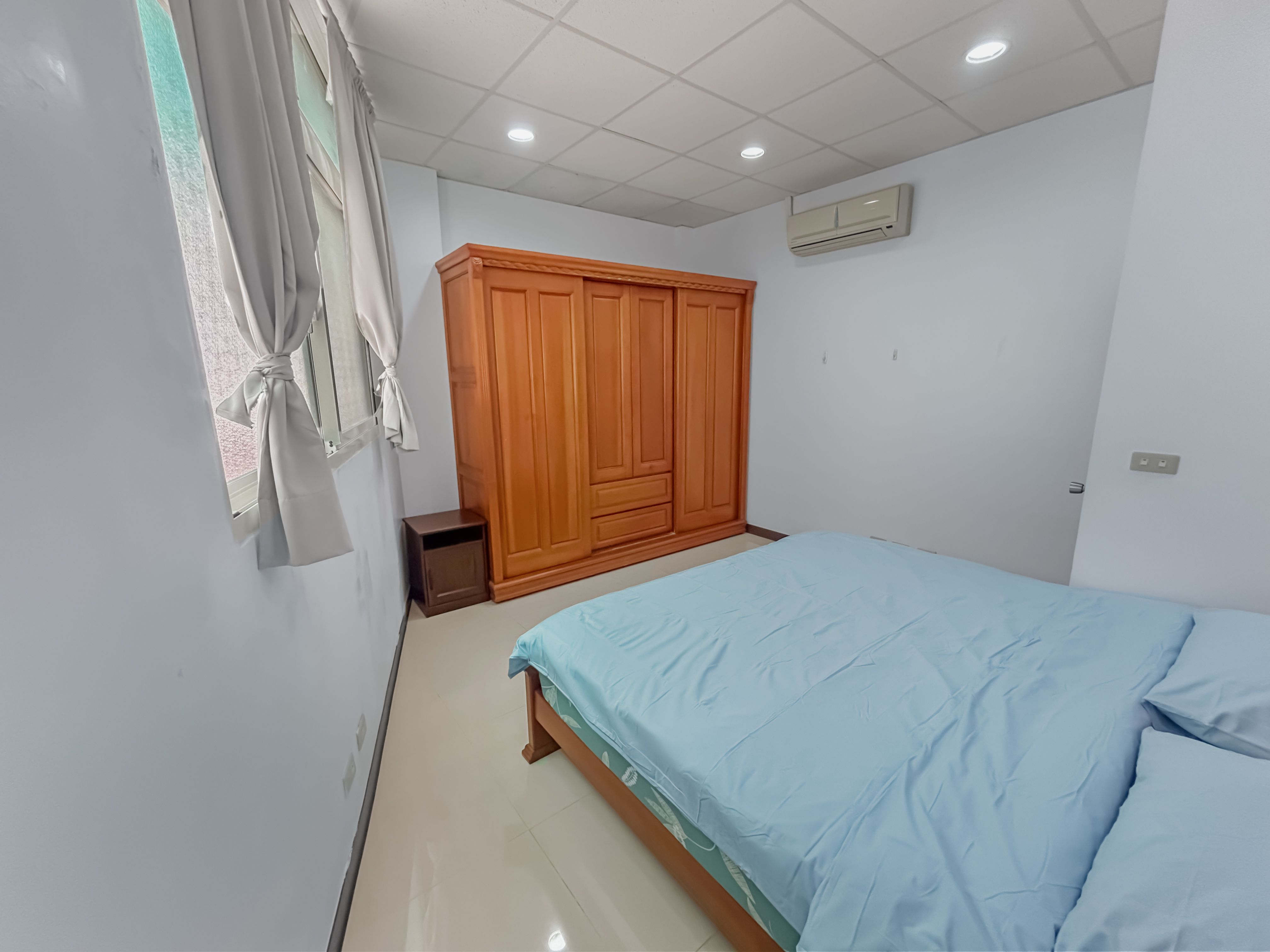 Wanhua B photo 3