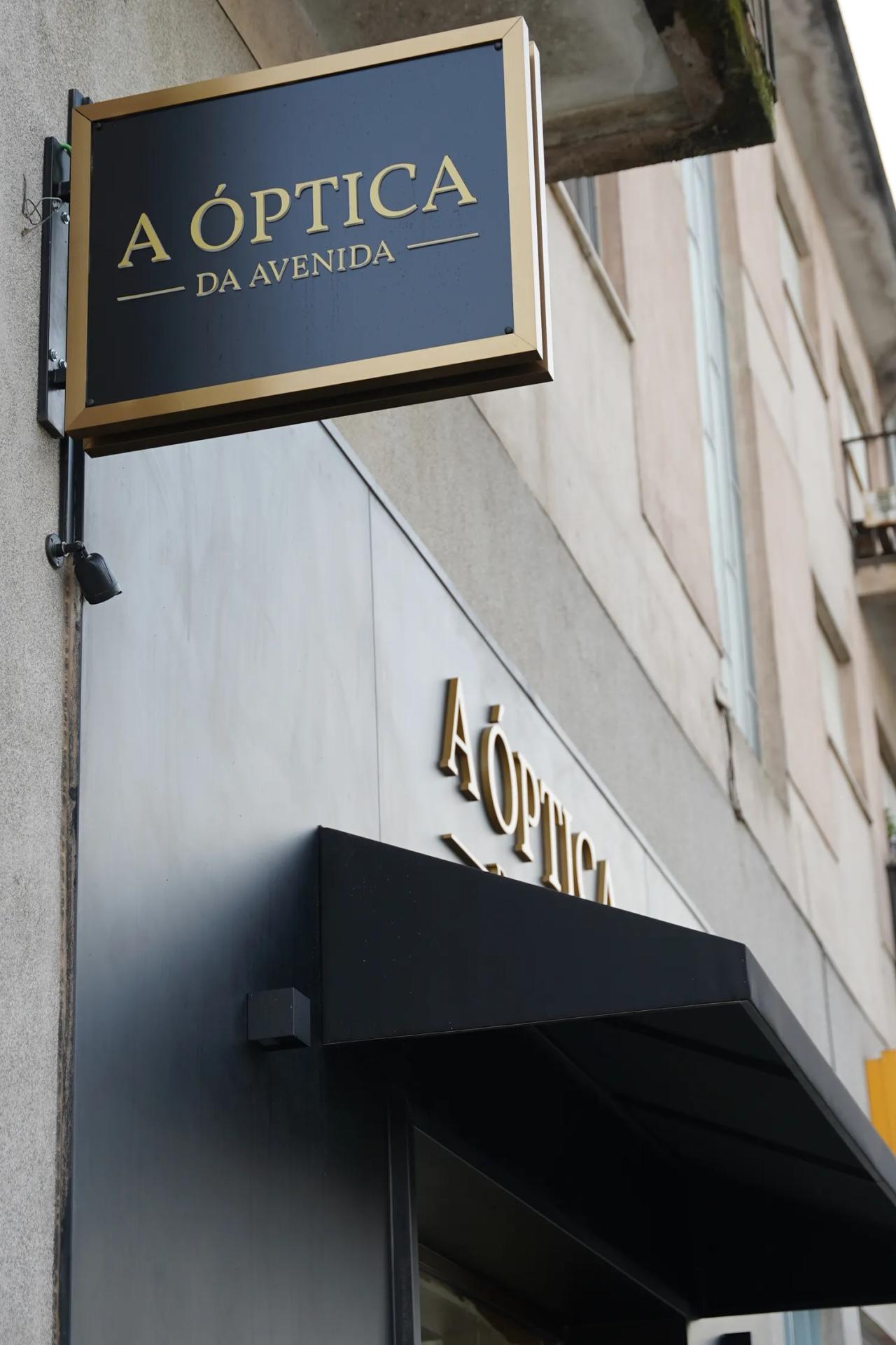 Interior da A Óptica da Avenida em Amarante