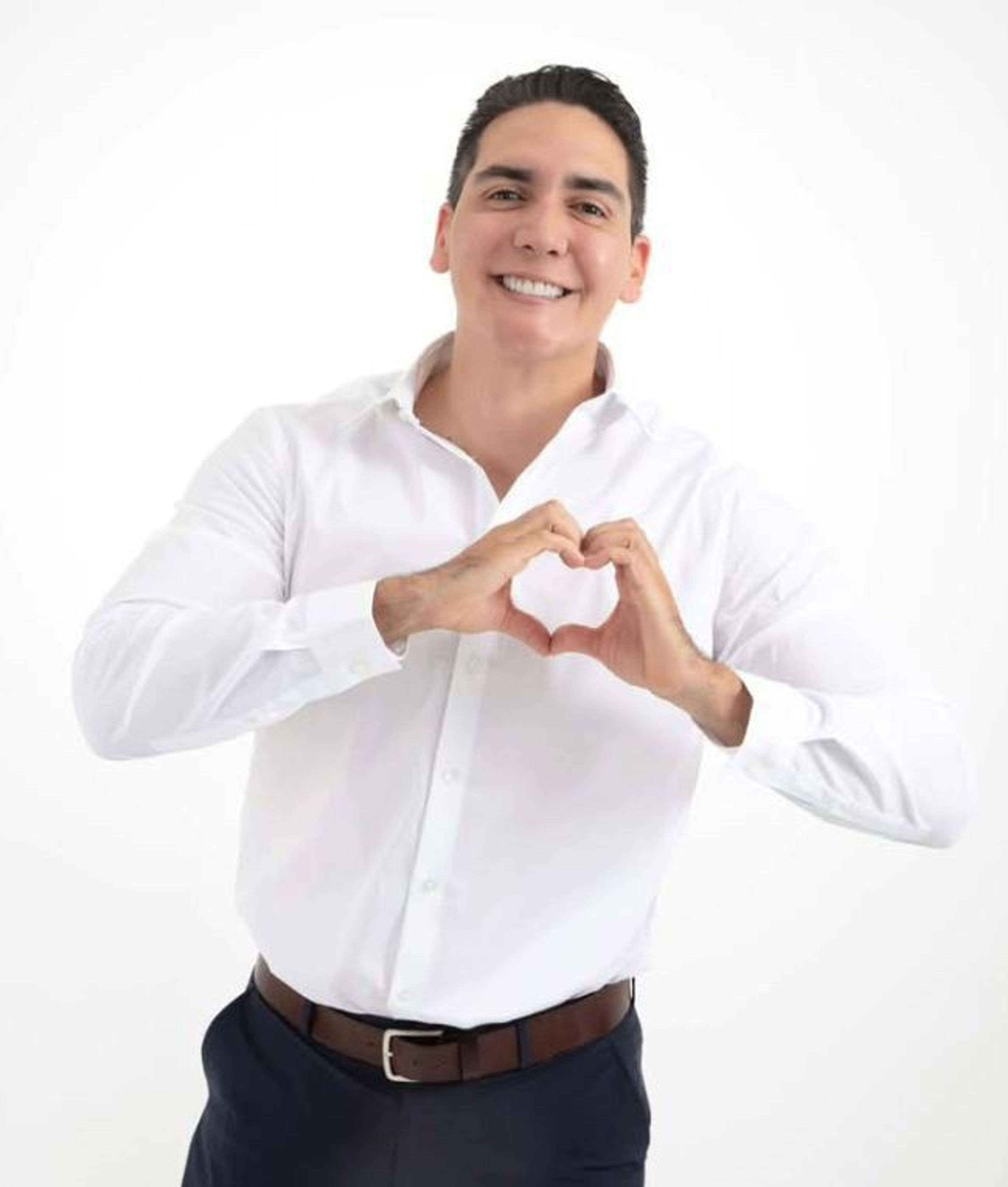 SANTANA PONE ZARANDEADA A ADELANTADOS