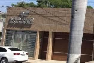 PROMETÍAN VIAJES AL EXTRANJERO... Y TERMINARON ANTE UN JUEZ