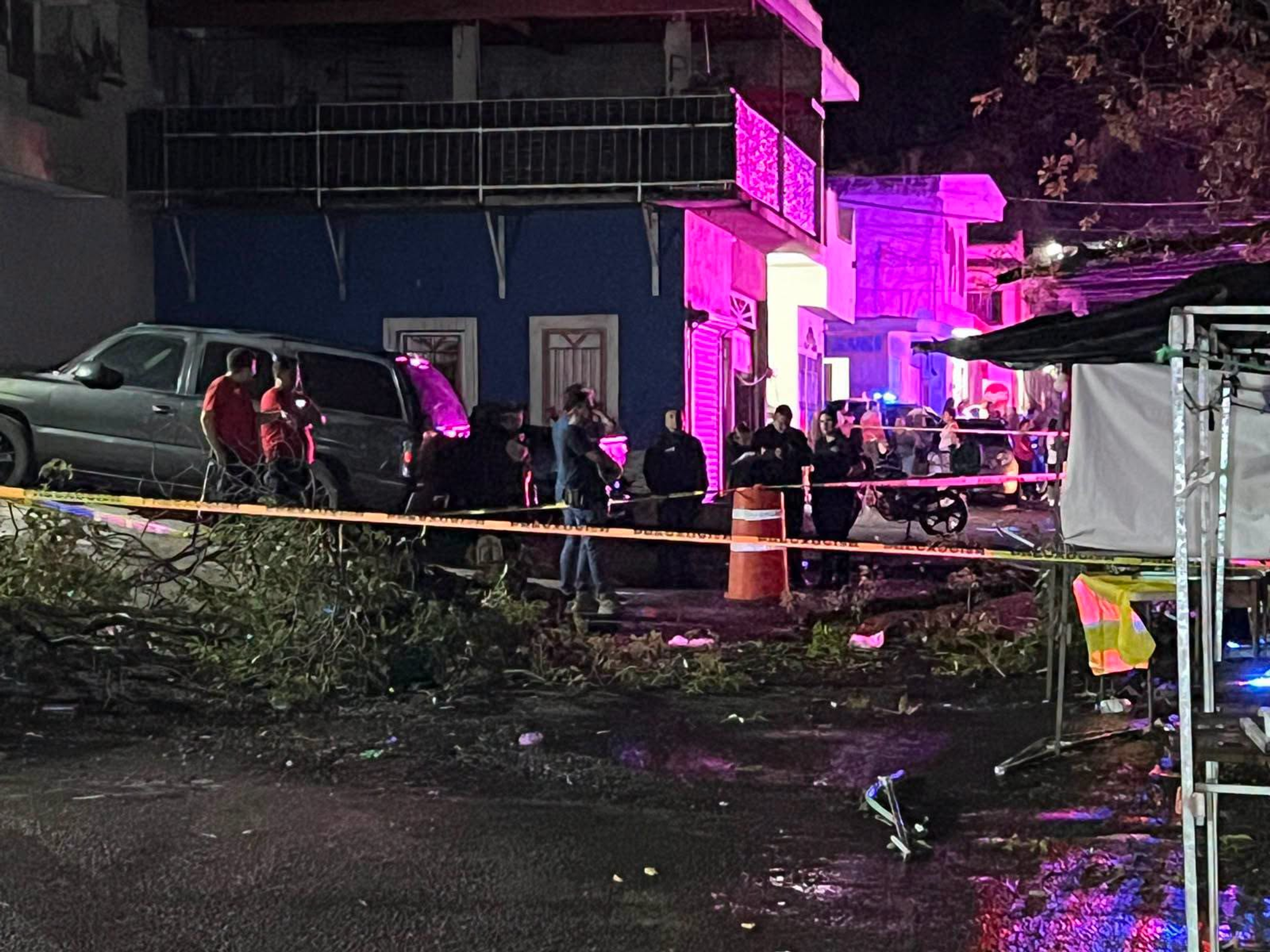 TRÁGICO FALLECIMIENTO DE COMERCIANTE TRAS CAÍDA DE ÁRBOL EN LOMAS VERDES