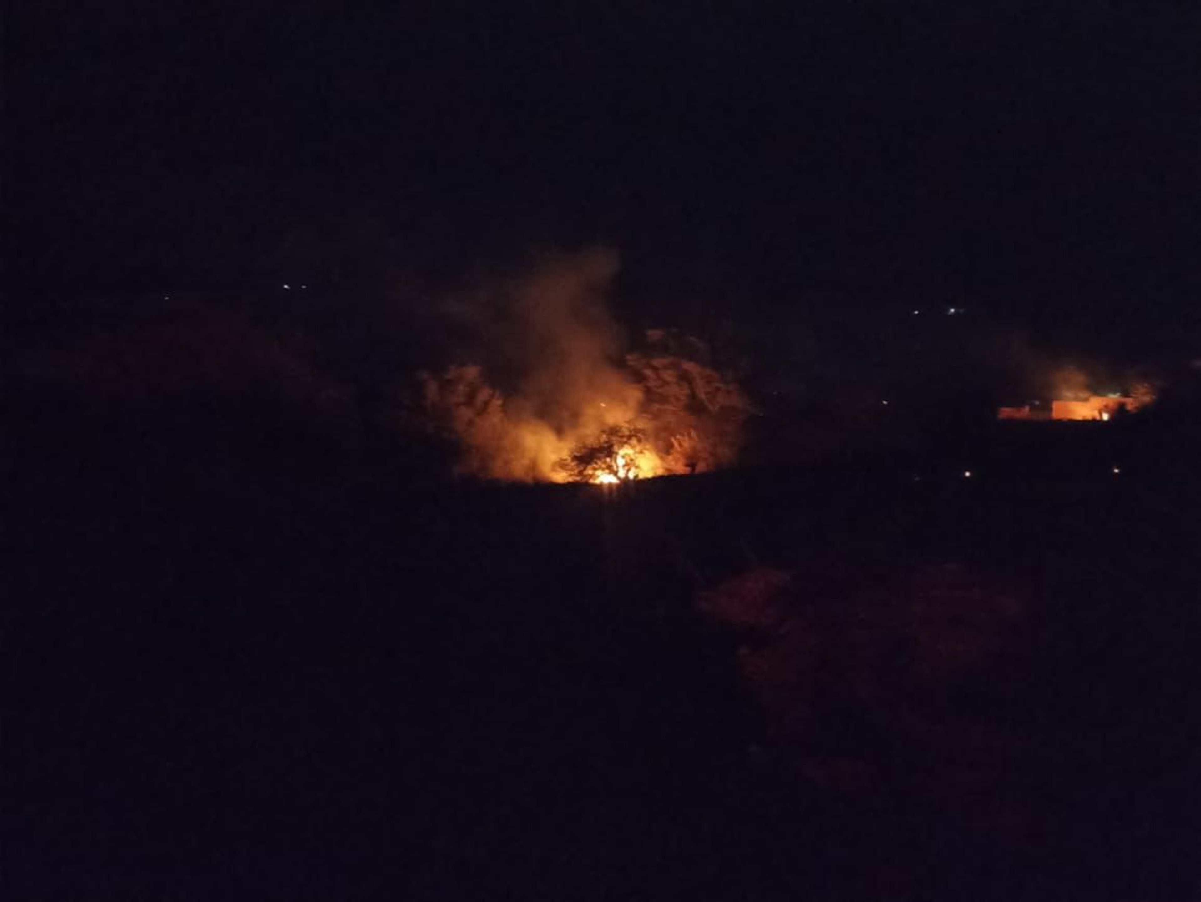 SOFOCAN INCENDIO DE PASTIZAL EN LA CARRETERA TEPIC – GUADALAJARA 