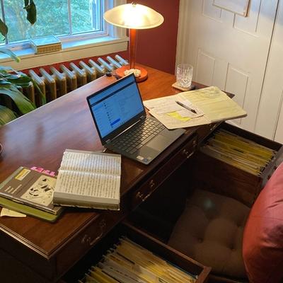 messy desk