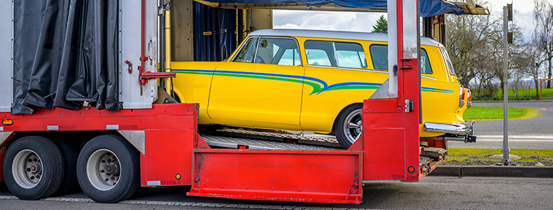 enclosed transport shipping vehicle