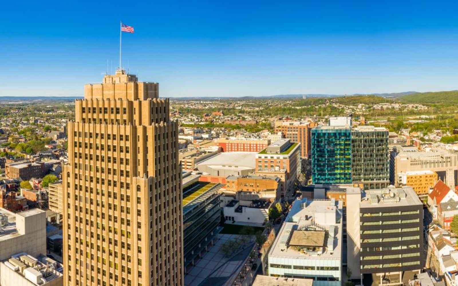 Cover image for Too Hot to Handle: Small Cities Struggle to Confront Rising Heat