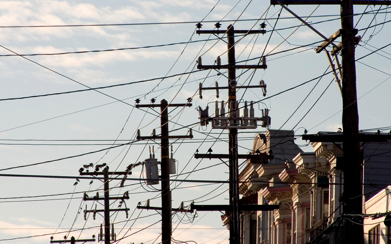 Cover image for The Price of Choice: Examining Equity and Market Failure in Deregulated Electricity Markets