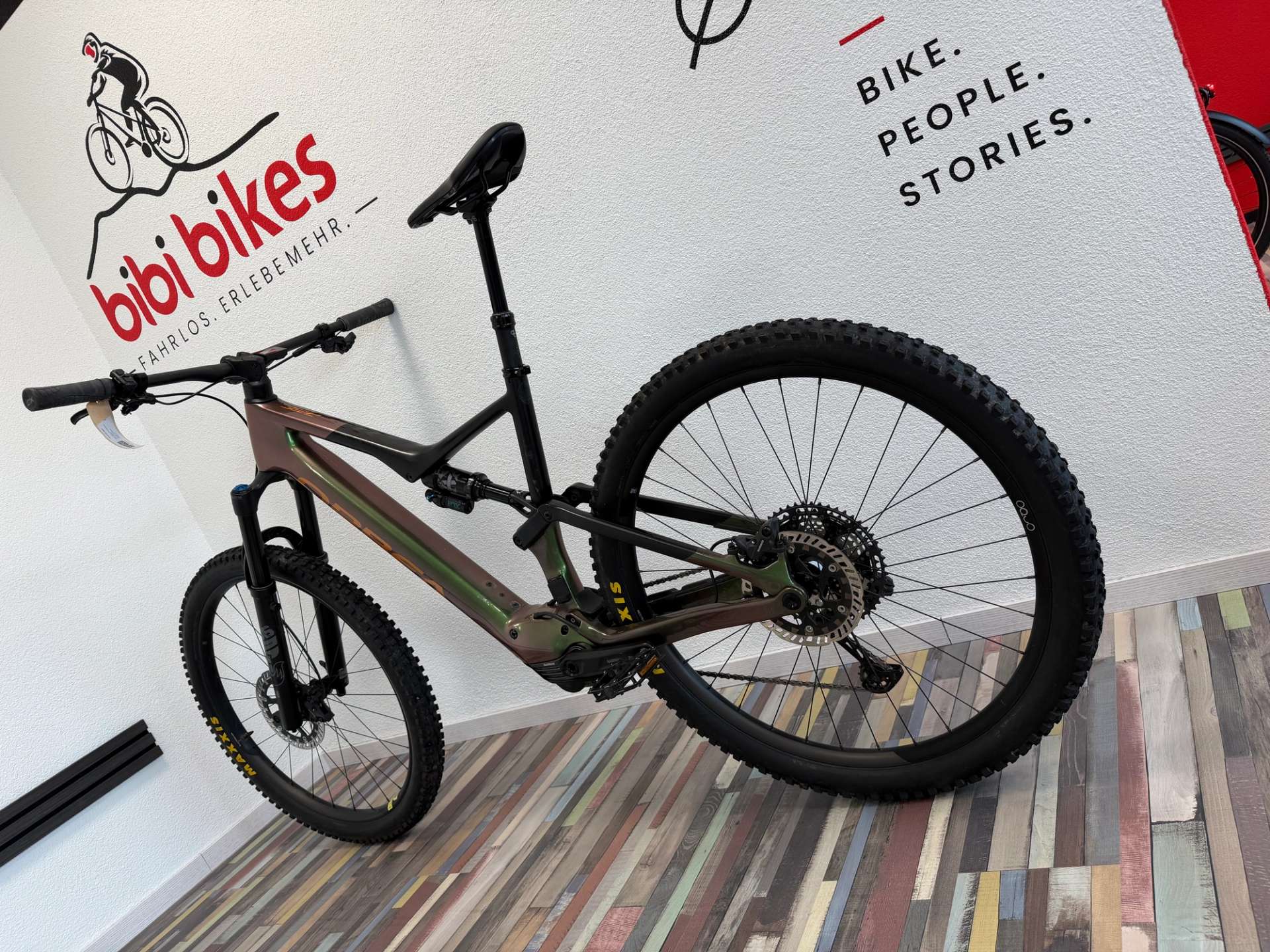 Bike Thumbnail 4