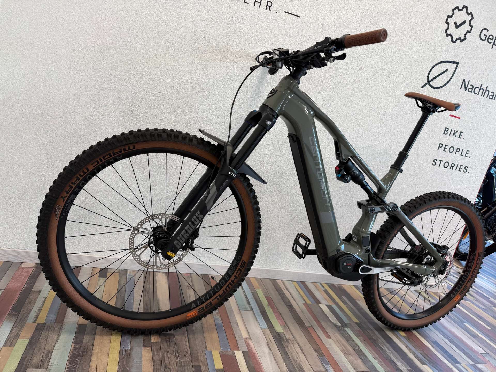Bike Thumbnail 4