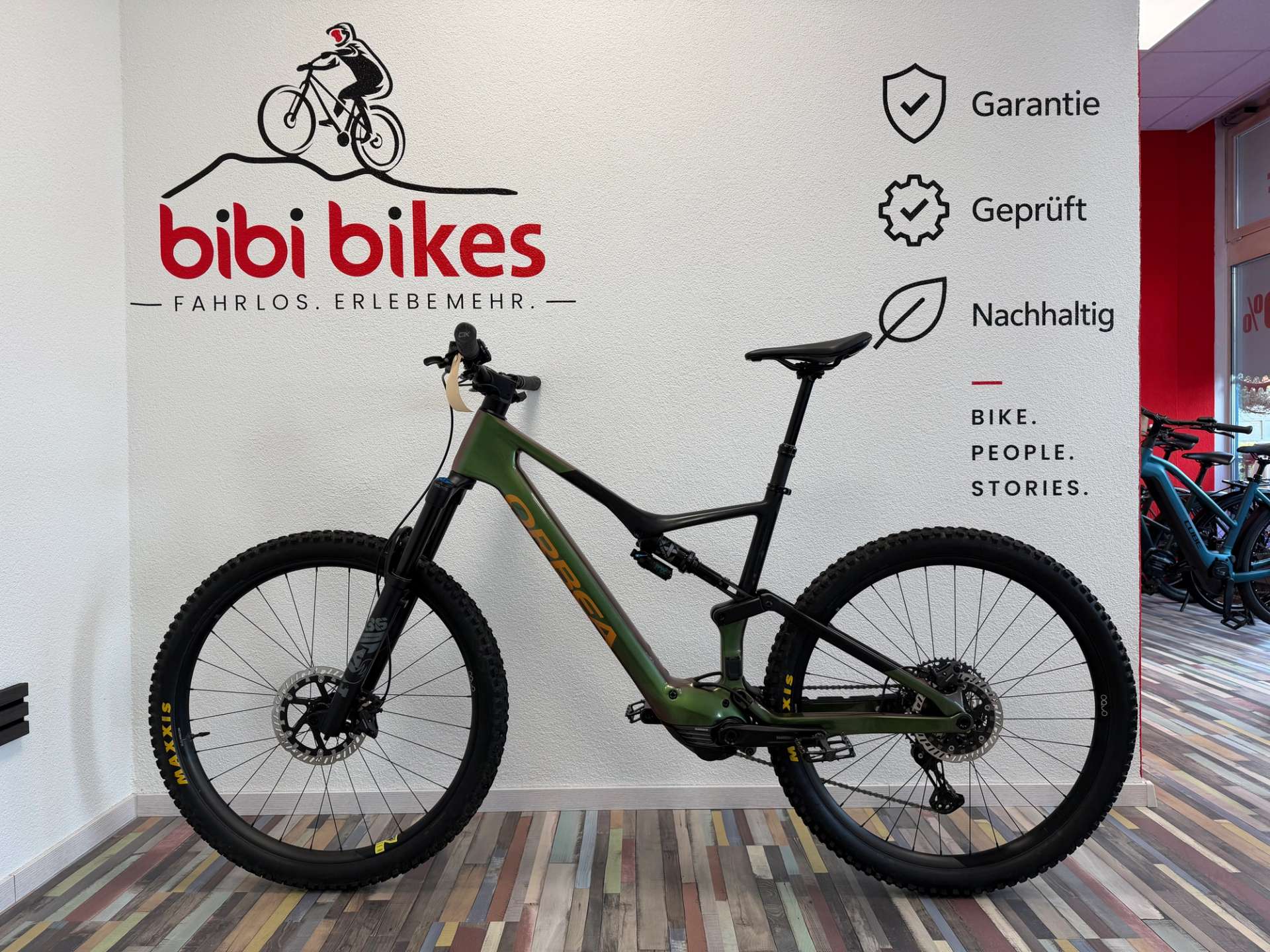 Bike Thumbnail 2