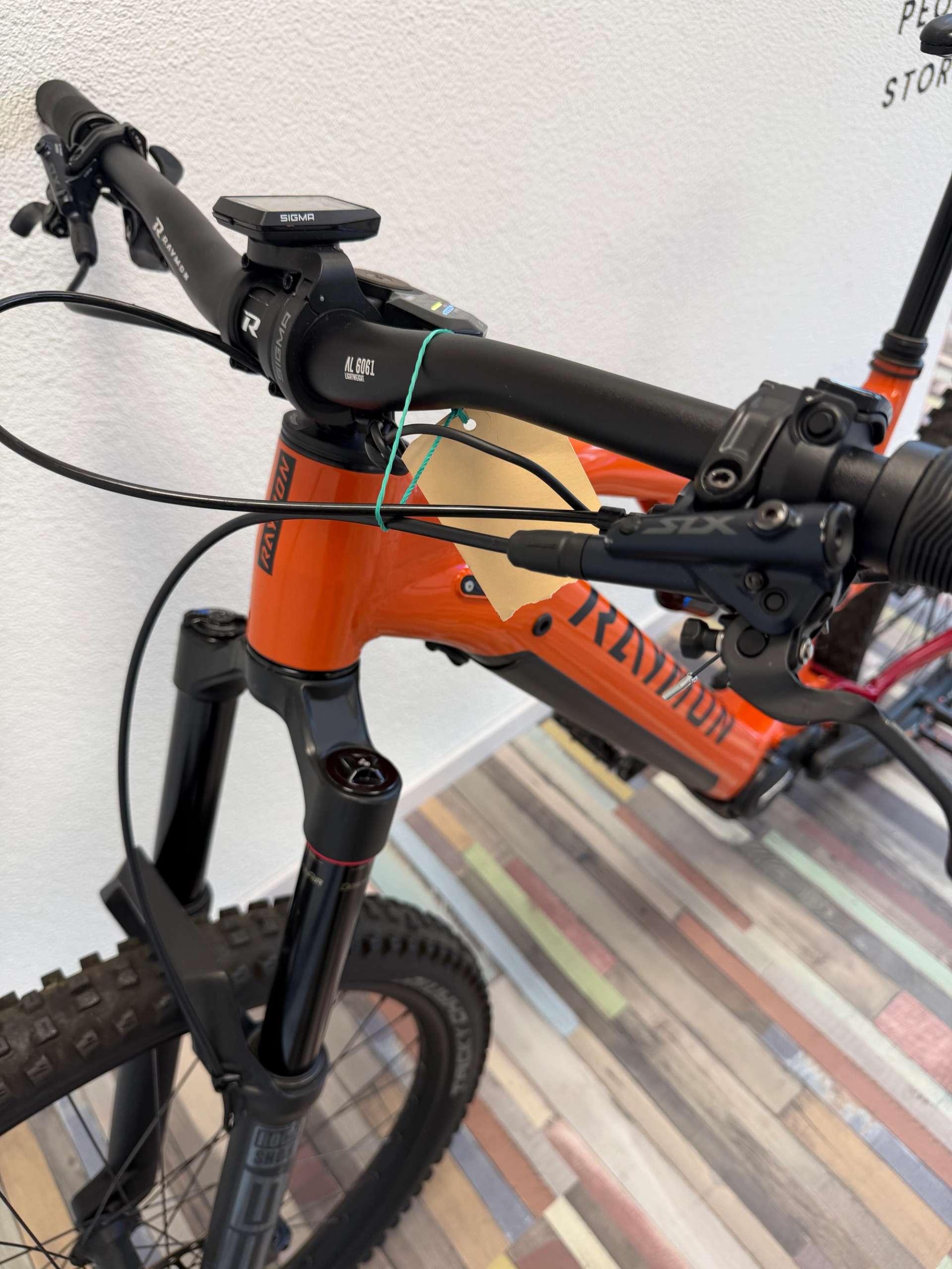 Bike Thumbnail 4
