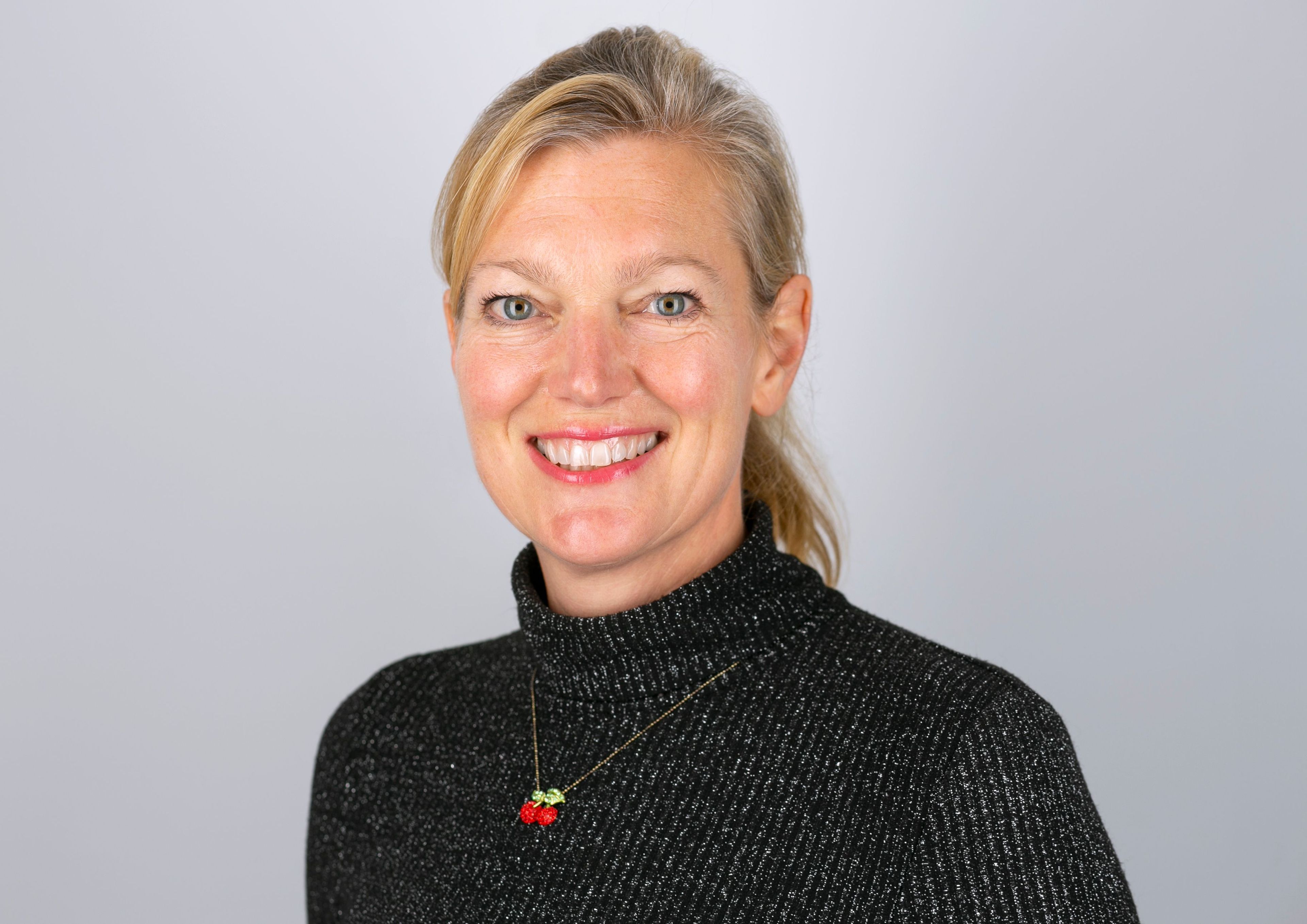 Photo of article writer Holly Mackay as she lists her tips for saving for your children