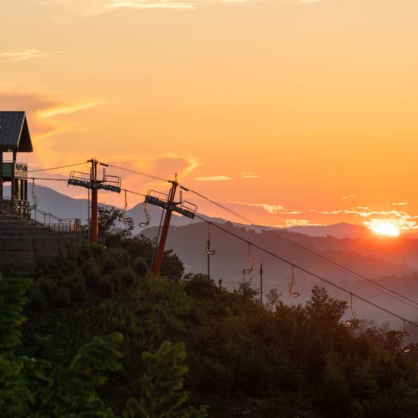 sunrise at Gatlinburg SkyPark