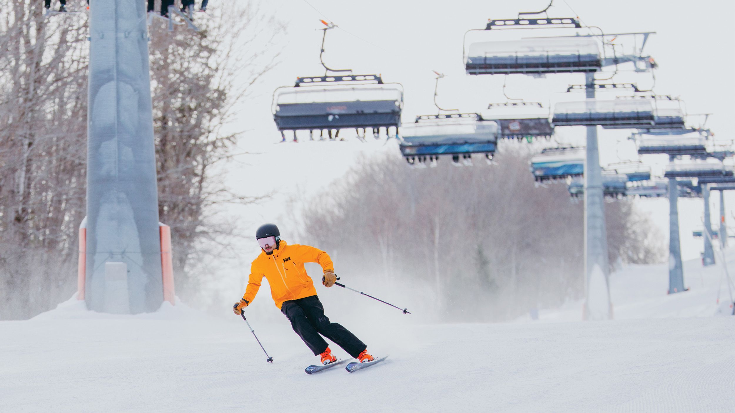 skier and Kanc 8 chairlift at Loon Mountain