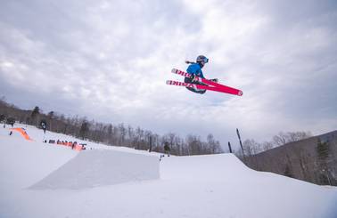 Competition Team freeskier