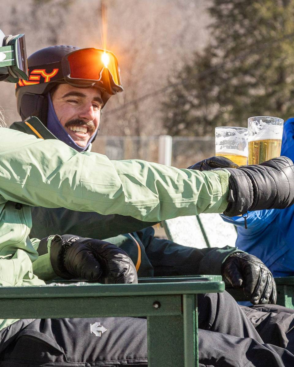 camp iii apres cheers