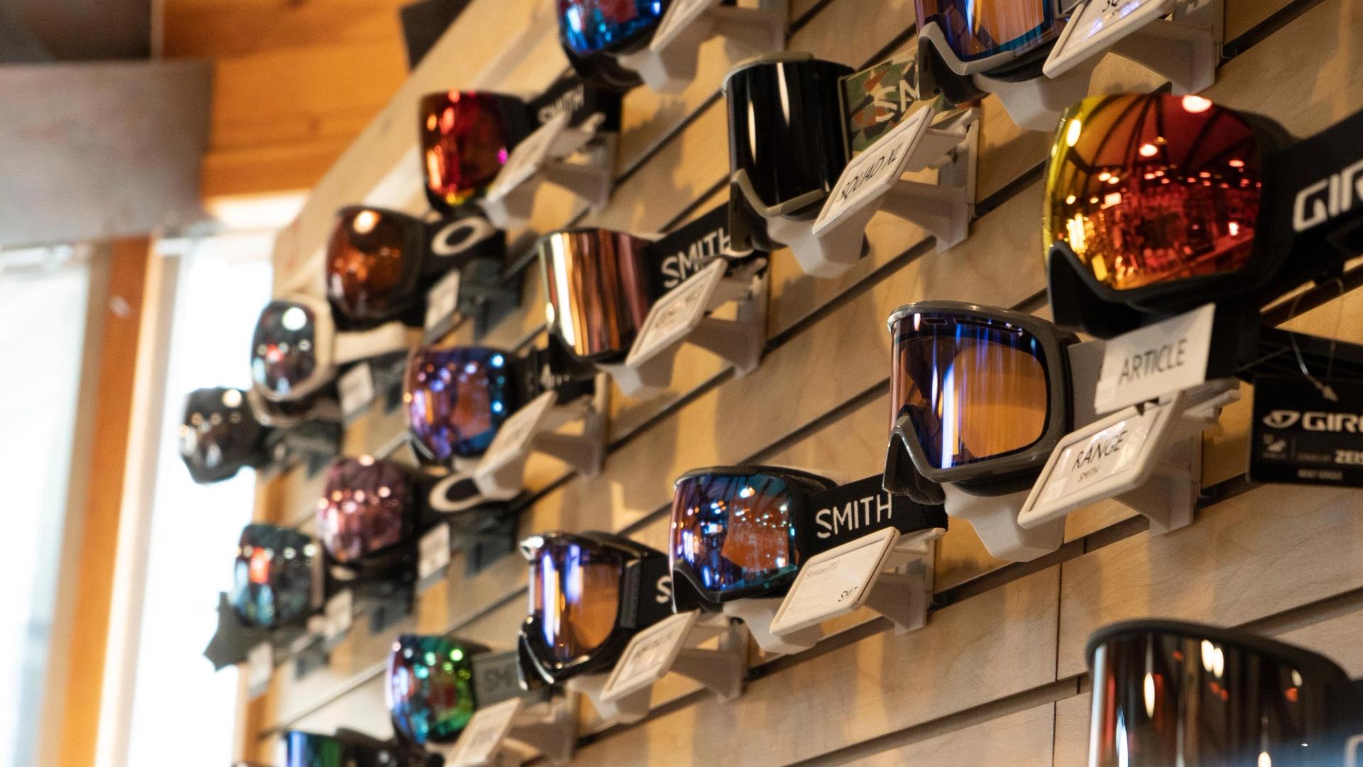 Loon Mountain Sports goggle display