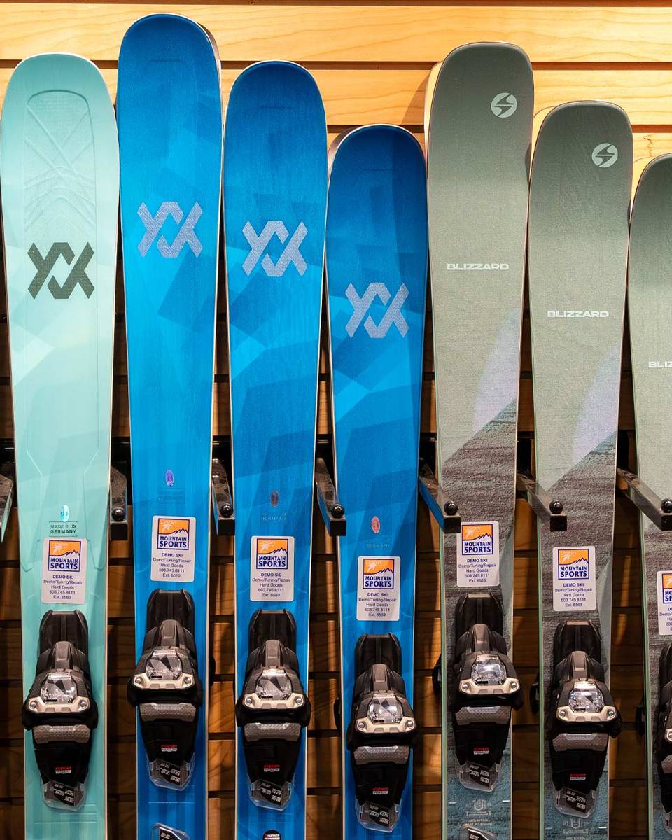 Women's Demo Skis