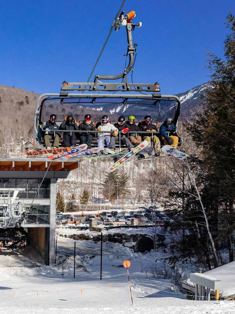Kancamagus 8 chairlift with passengers