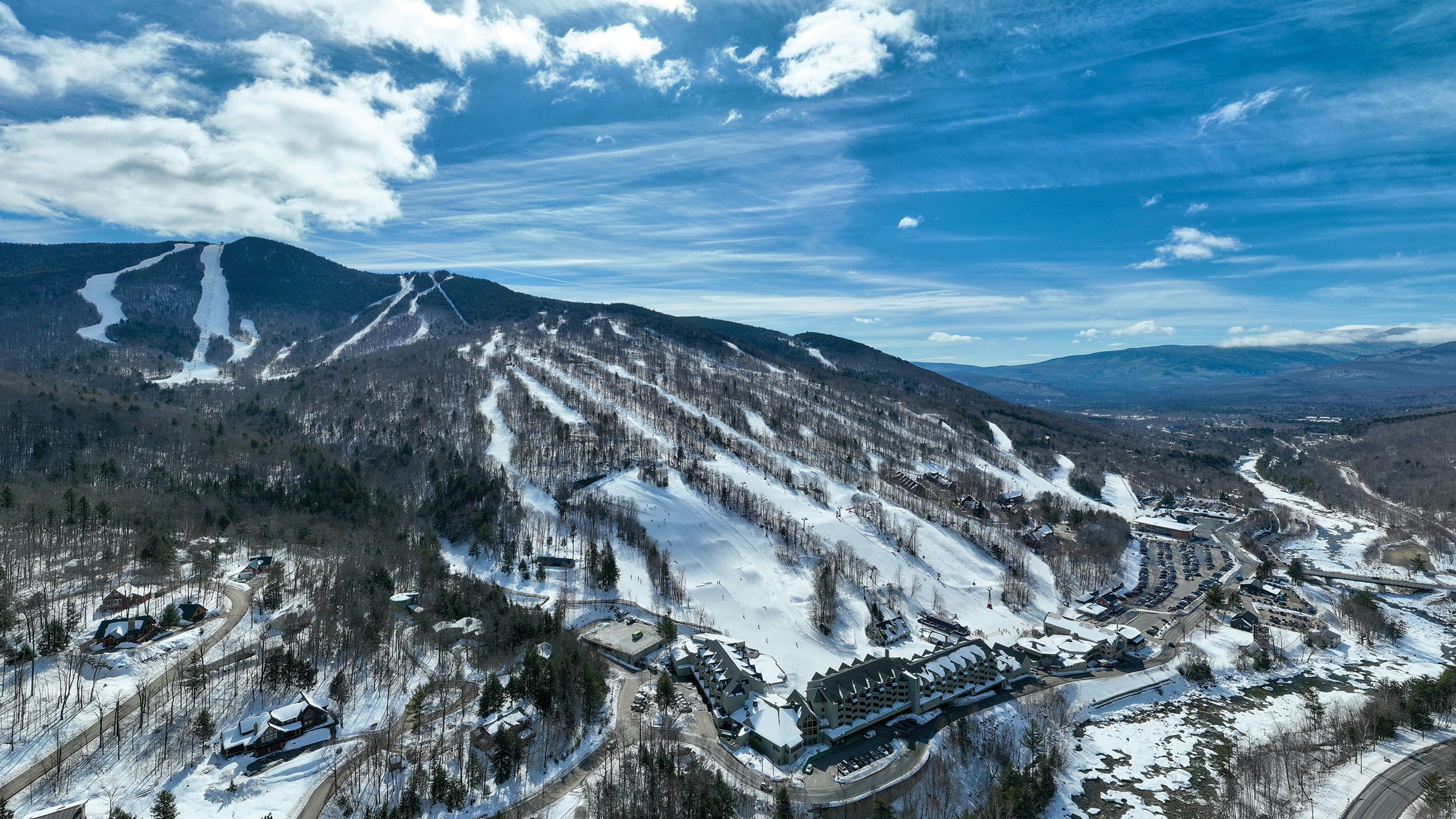 winter drone image of Loon Mountain ski trails