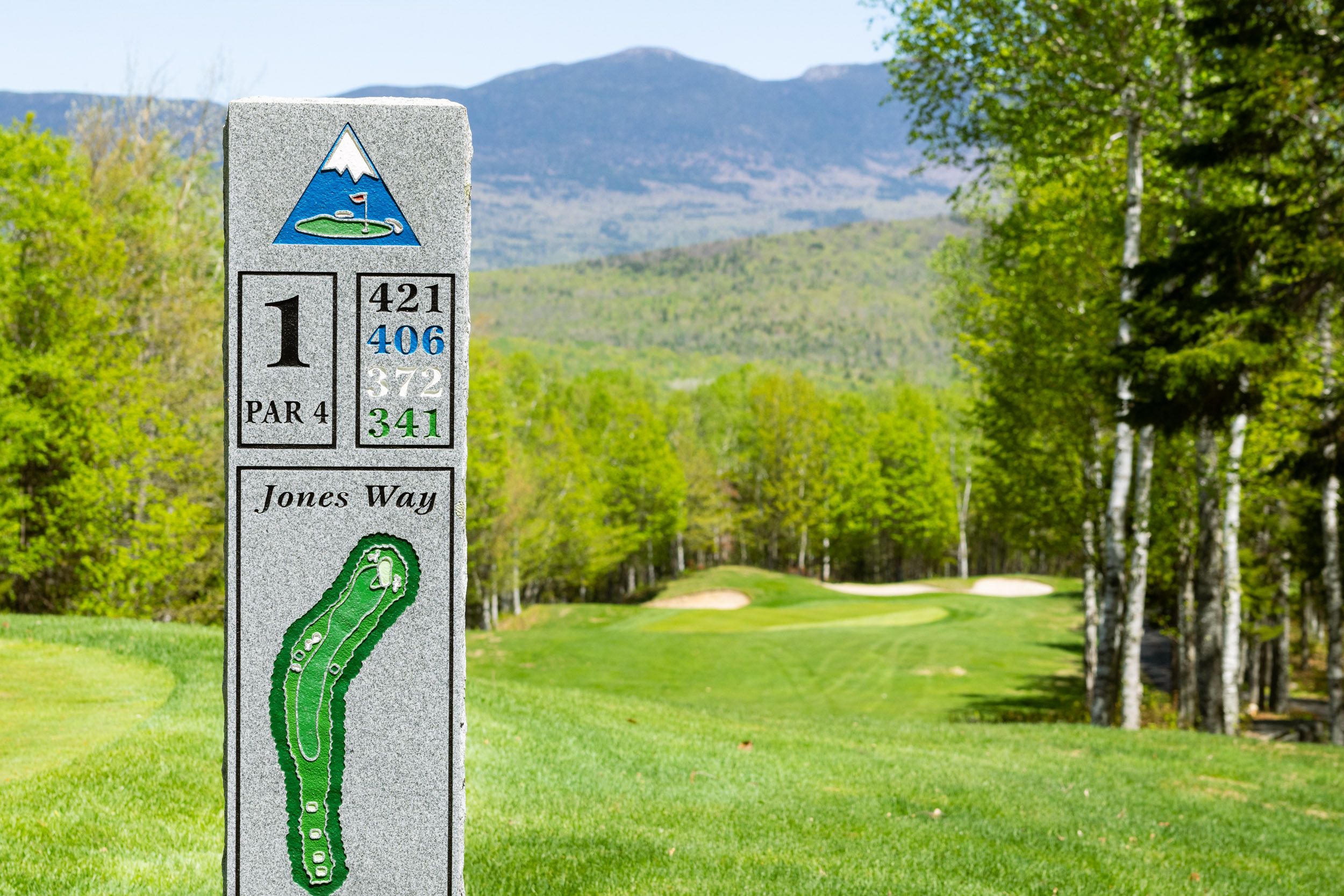 The first Teebox of the Sugarloaf Golf Course