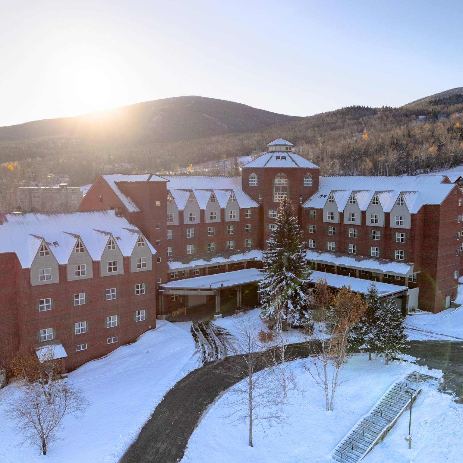 Sugarloaf Mountain Hotel