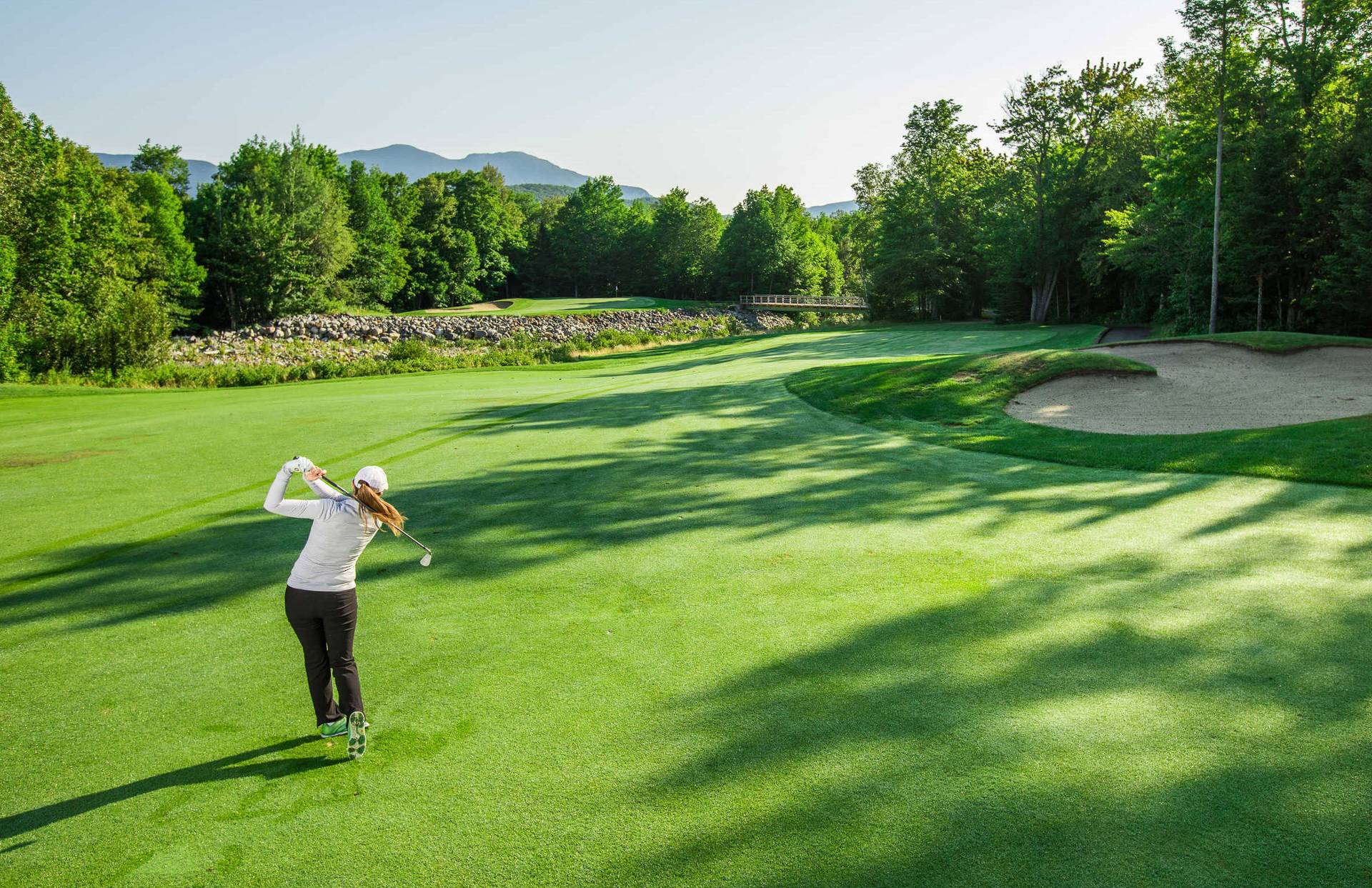 Female golfer on the greens
