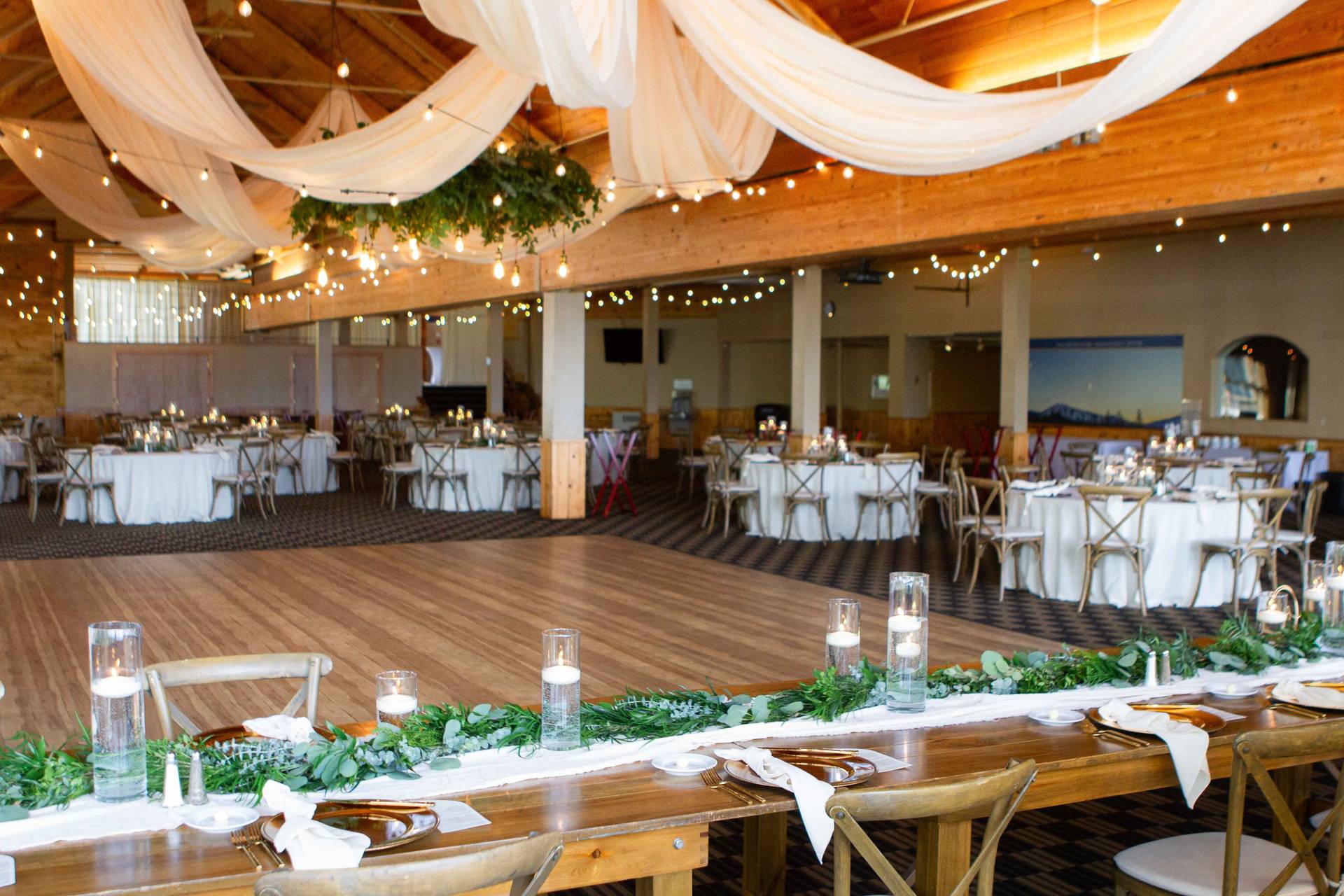 Dace floor in Kingpine room