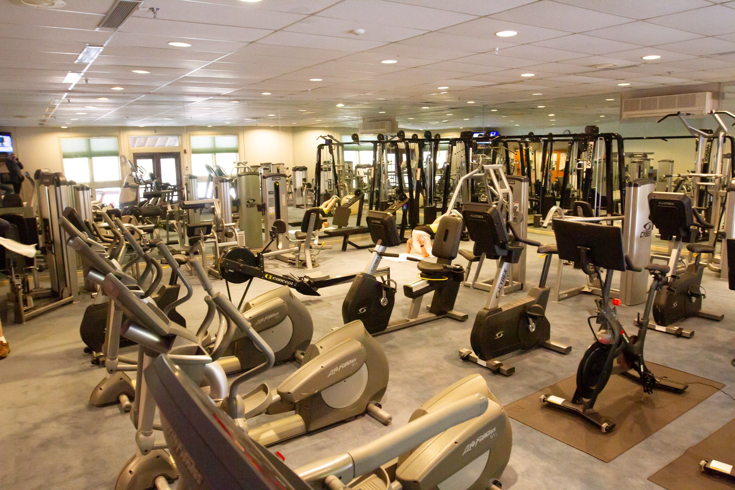 gym with cardio machines
