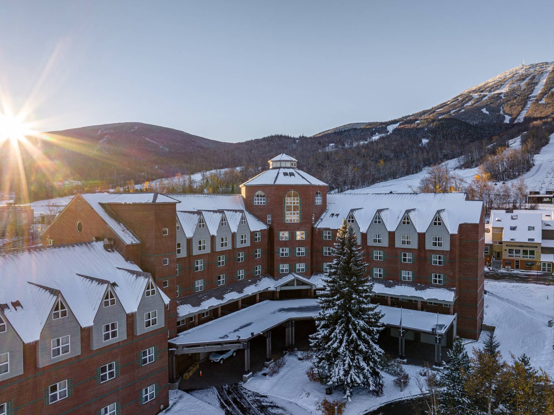 Sugarloaf Mountain Hotel winter