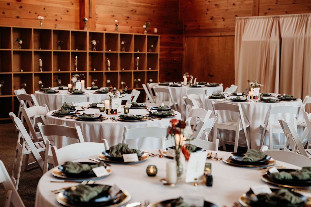 Outdoor center tablescapes 