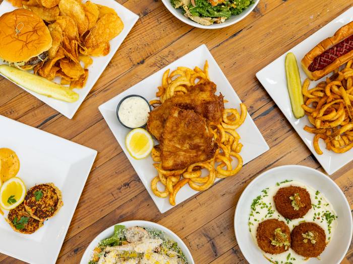 Summer menu items from Strokes Bar and Grille