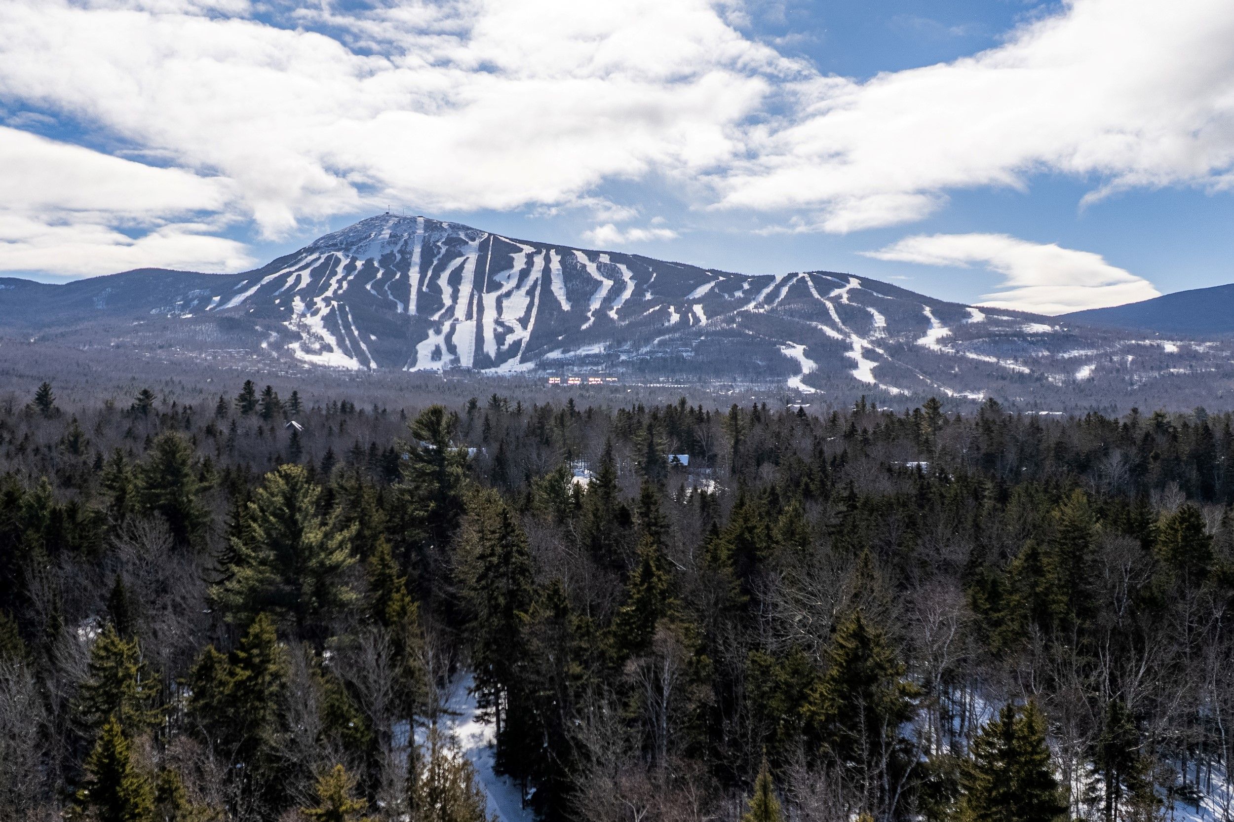 Boyne Forever Foundation and Sugarloaf Logo