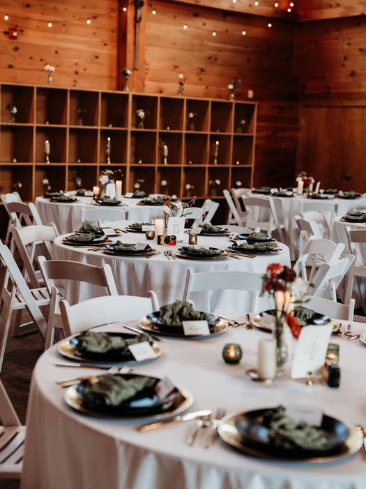 Outdoor Center tablescape