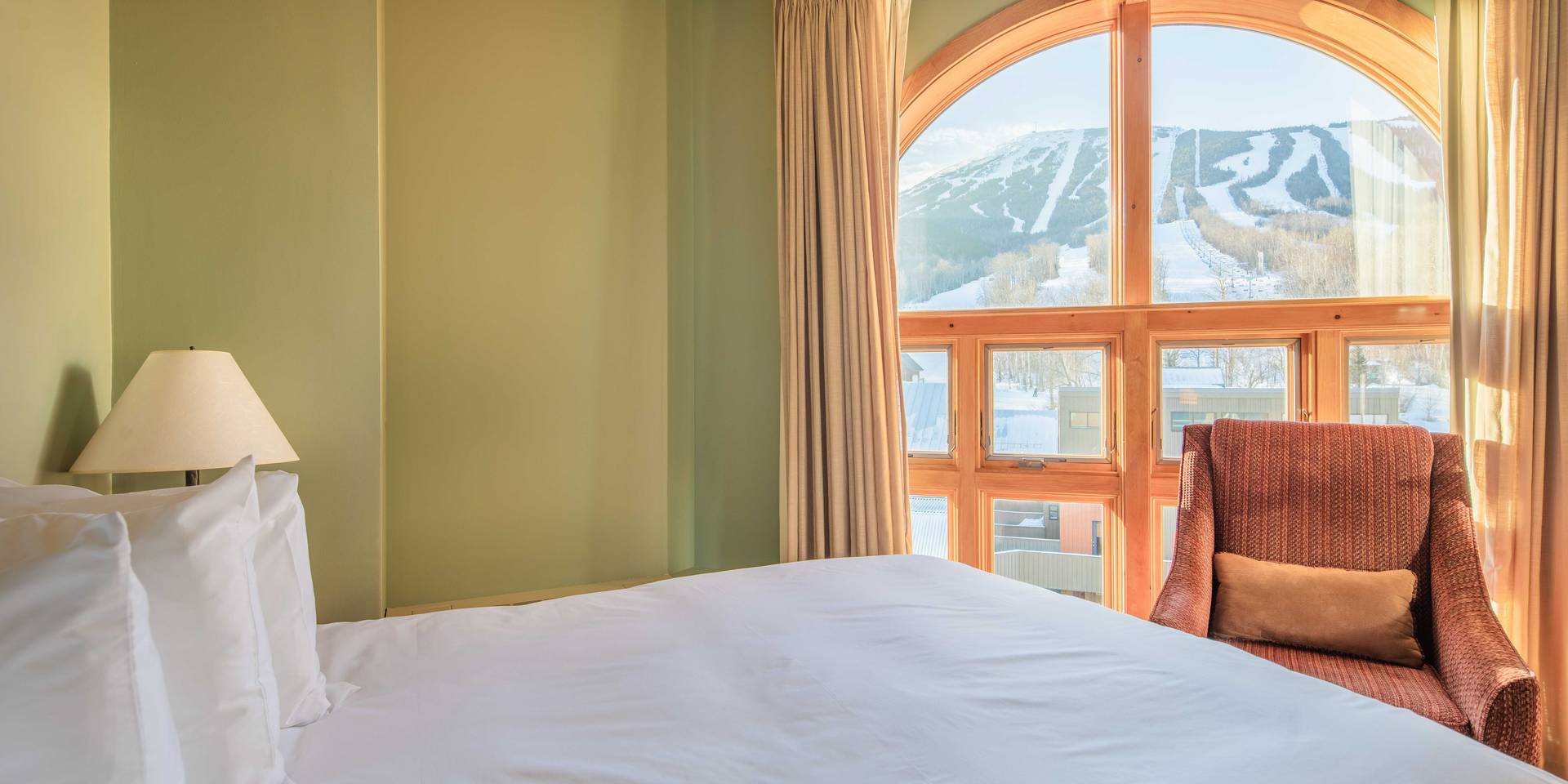 Sugarloaf mountain hotel interior lobby