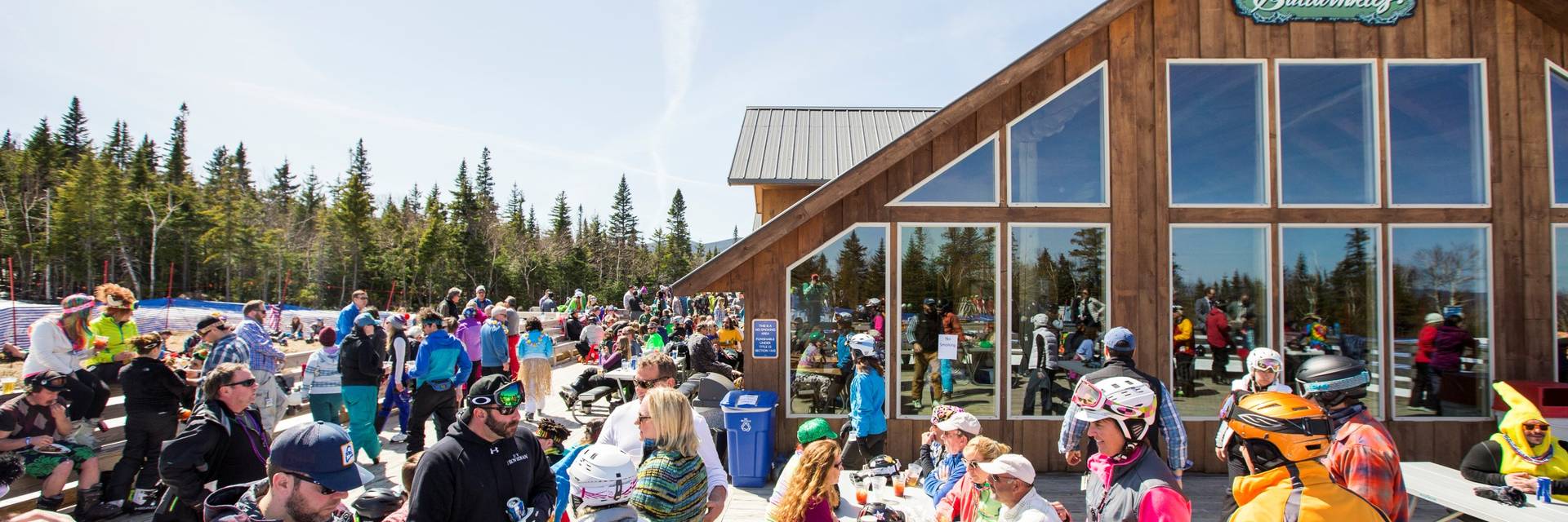 Huge crowd partying at Bullwinkle's on a bluebird day